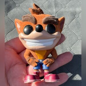 Funko Pop set of 2 Crash Bandicoot 273 flocked + regular loose figure out of box